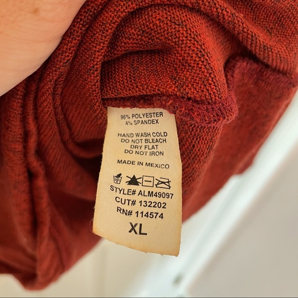 Pleione Red Heather Top - Picture 6 of 6